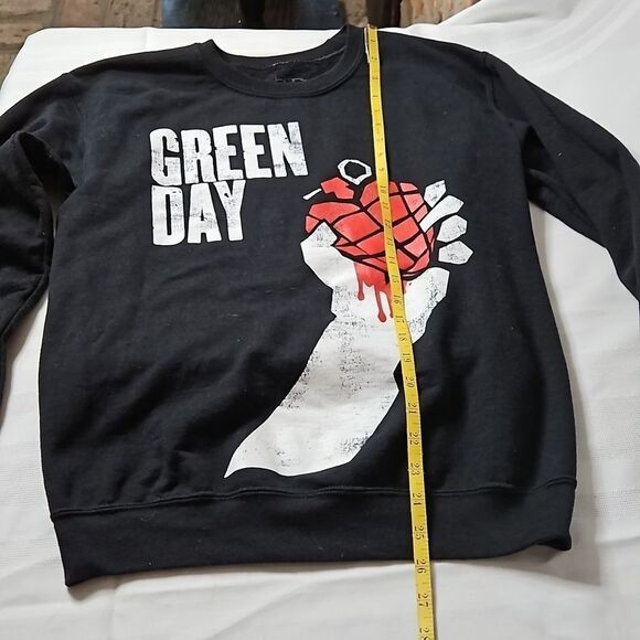 Vintage Green Day American Idiot Sweatshirt size Small - Picture 9 of 10